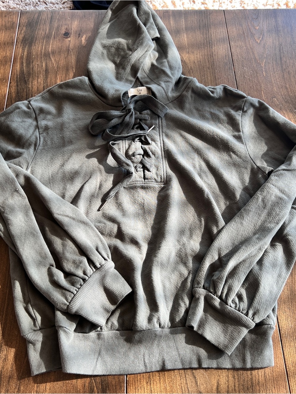Anthropologie T.La moss green lace-up hoodie-small